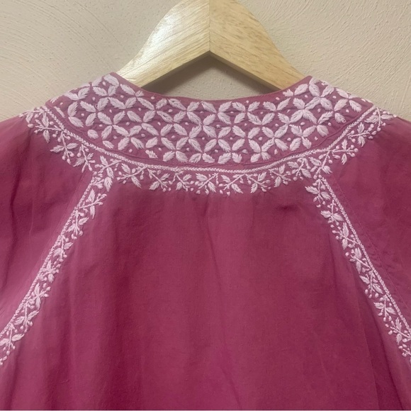 Roller Rabbit Faith Embroidered Cotton Top Size Medium Purple - Picture 9 of 12